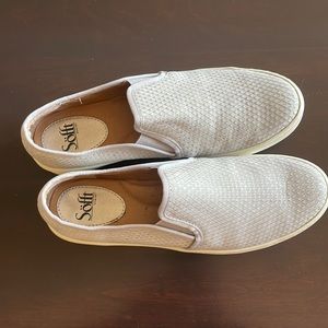 Silver gray Sofft sneakers